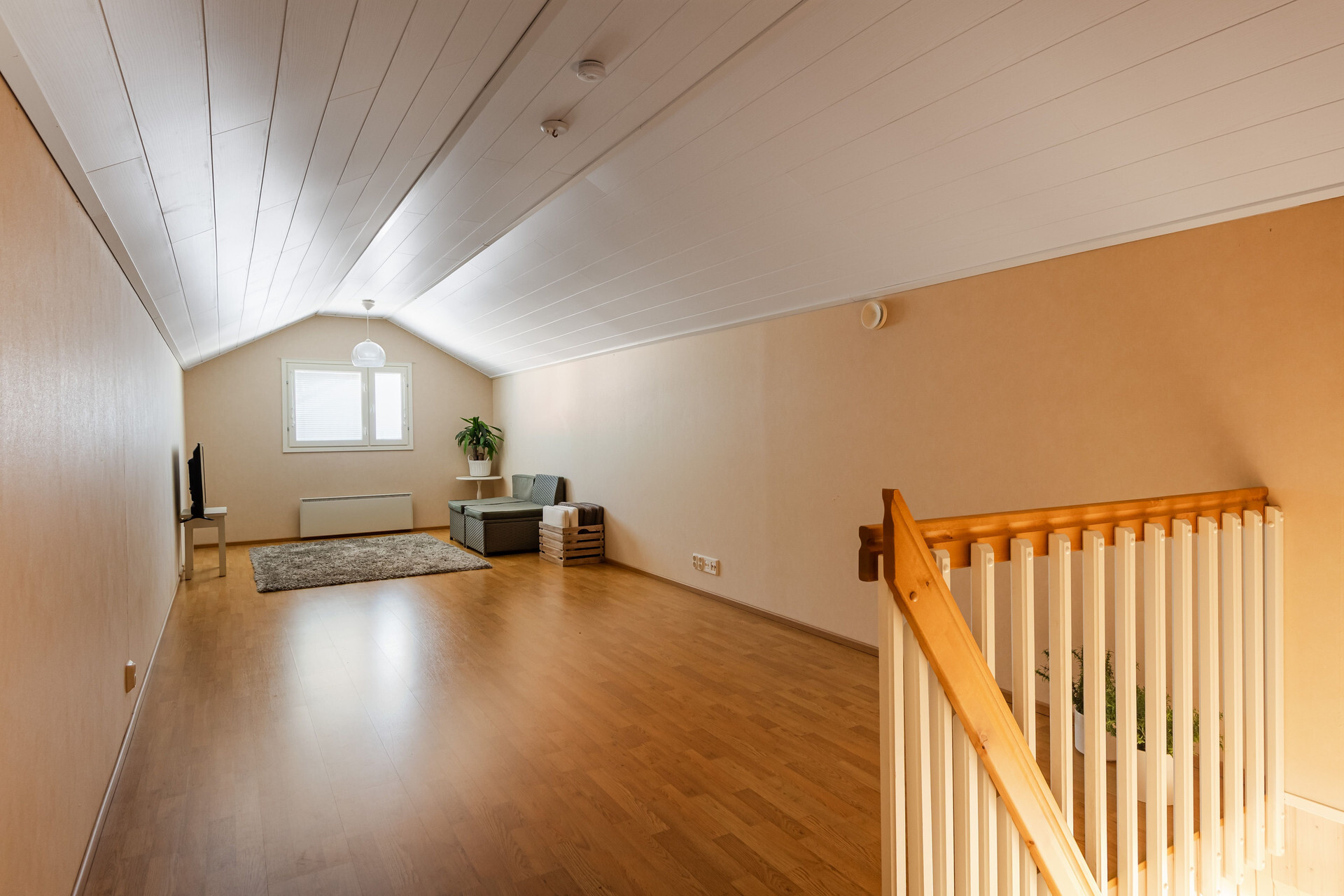 Tilava parvi / Rymlig loft