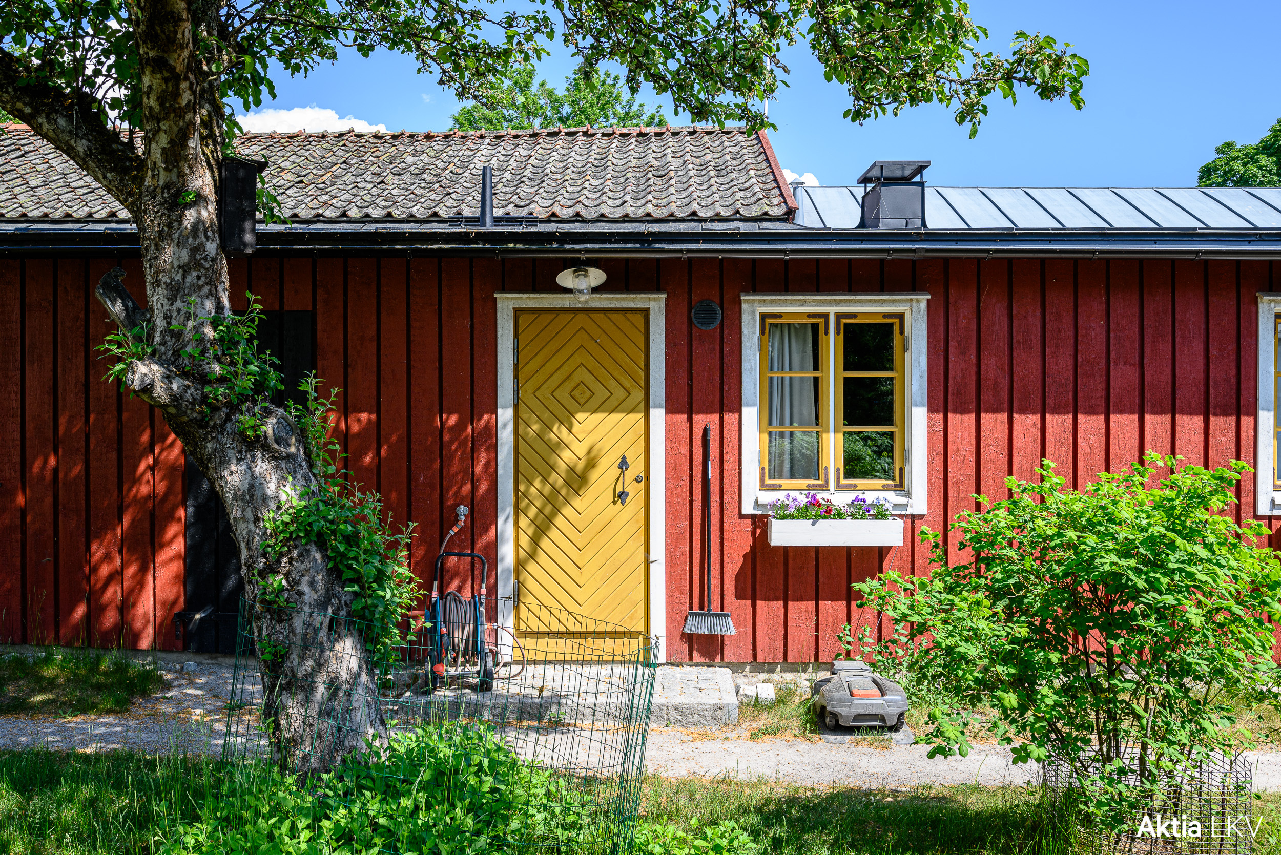 yhteinen saunarakennus