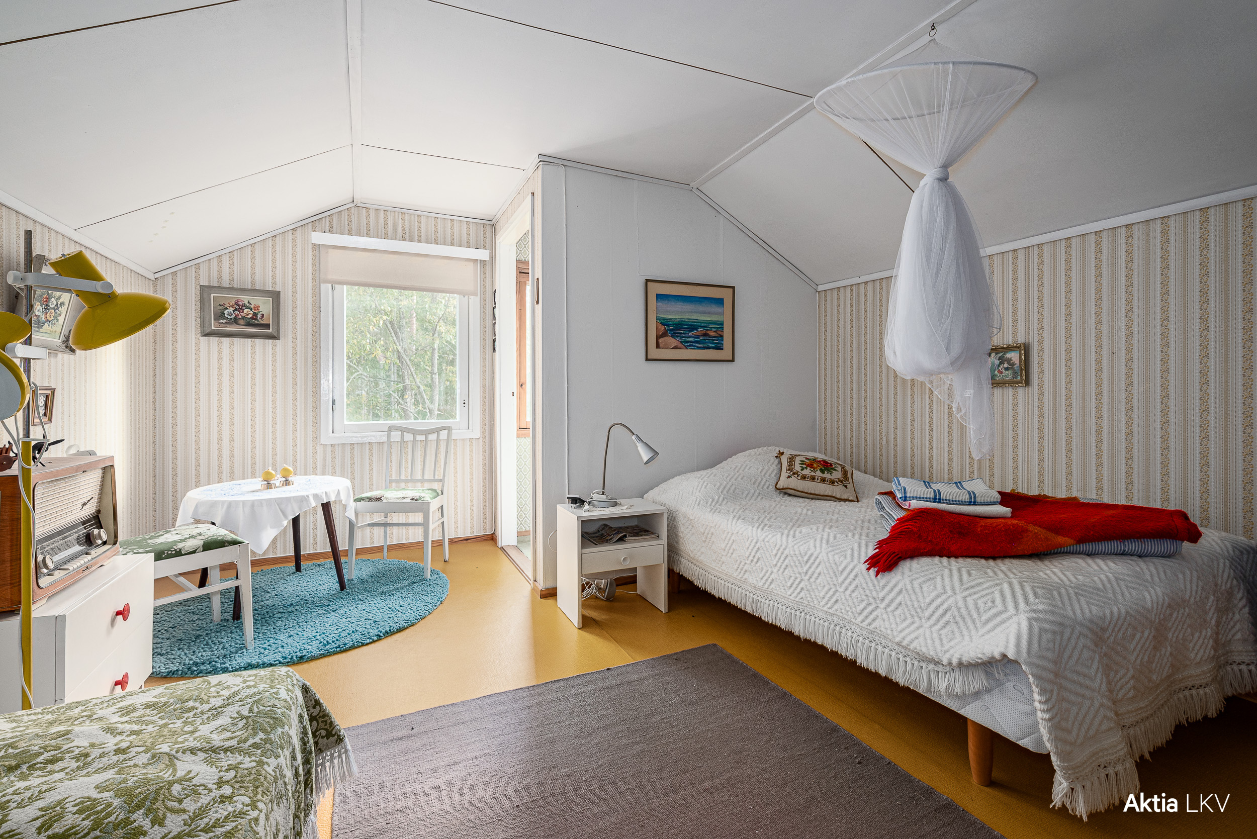 Vintillä yksi huone