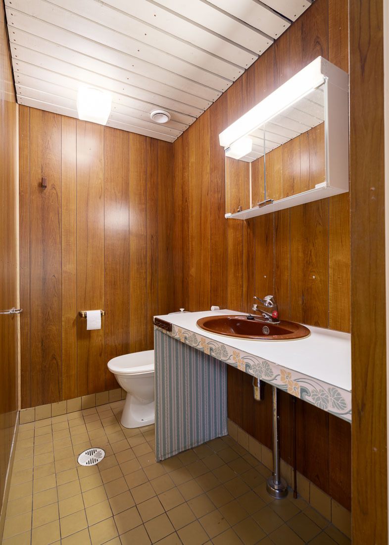 Ylimmän kerroksen toinen wc