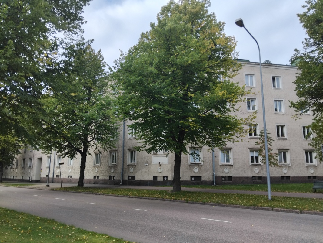 Julkisivu Puistotie