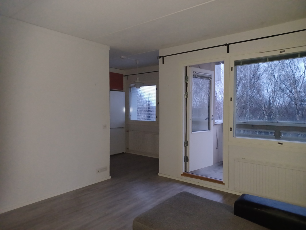 olohuoneesta käynti parvekkeelle