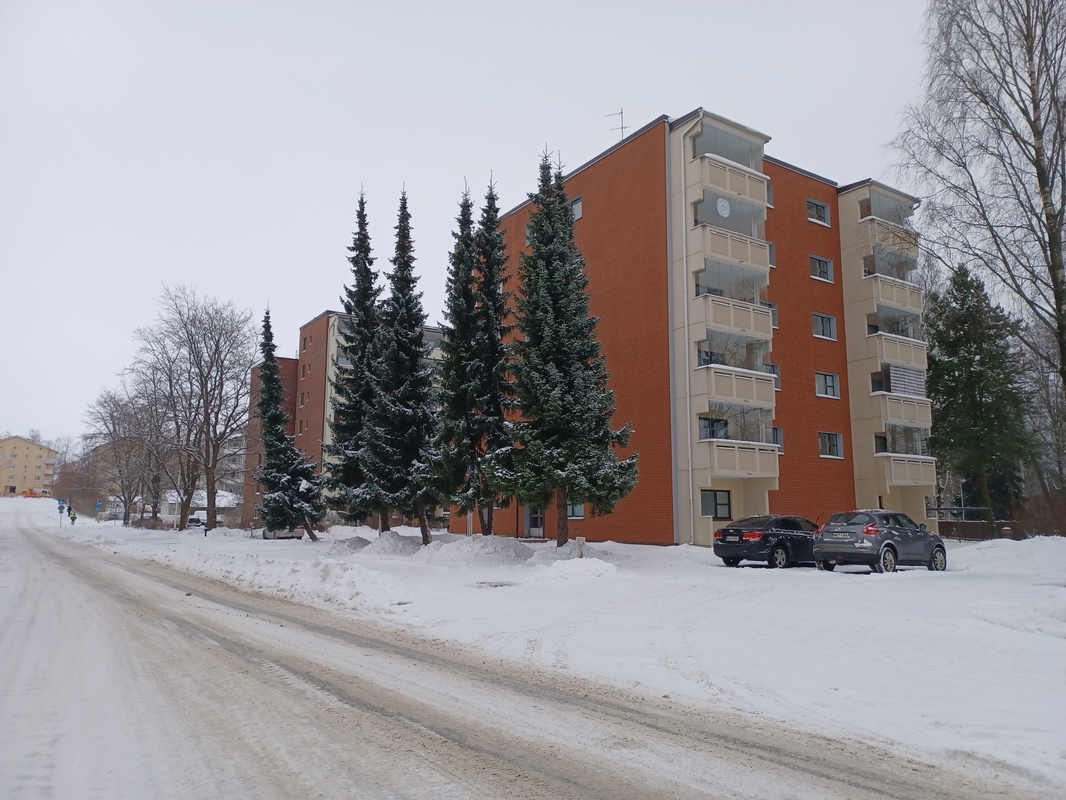 Julkisivu