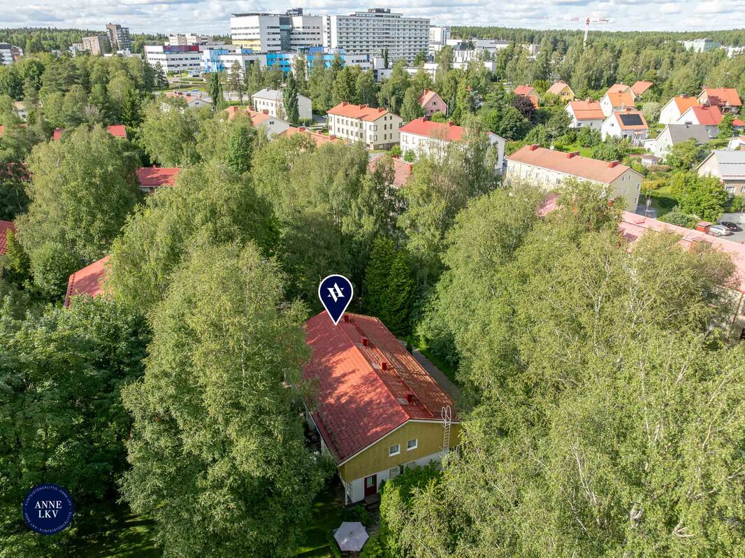 TAYS, palvelut ja ratikka lähellä