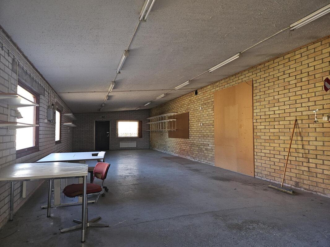 Toinen pienempi hallitila