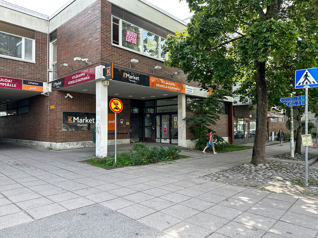 Lähikauppa K-market sekä muut palvelut aivan vieressä