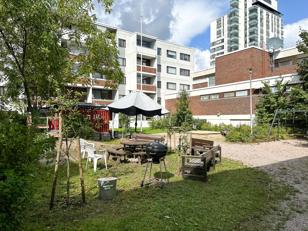 Taloyhtiön sisäpiha