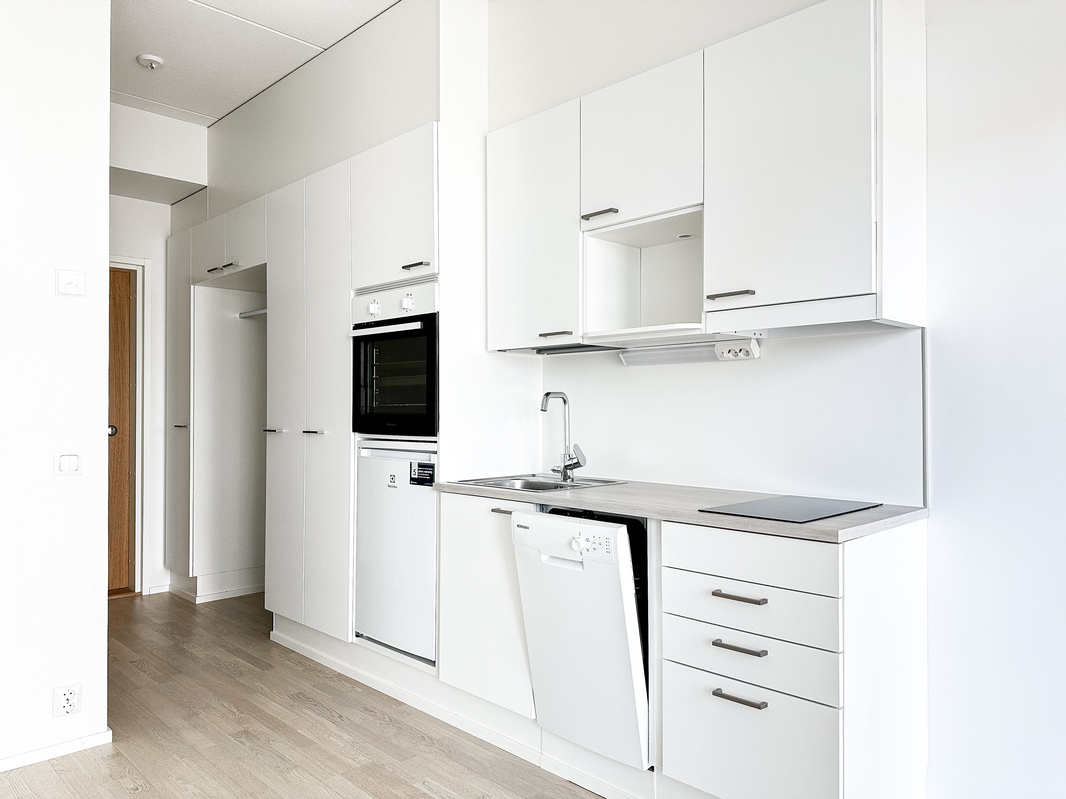 Tyylikäs koti hyvässä taloyhtiössä loistavalla sijainnilla!