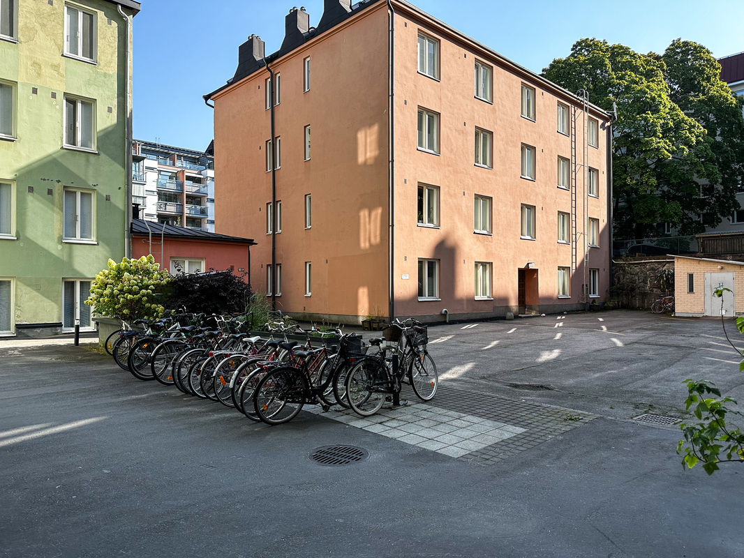 Taloyhtiön sisäpiha