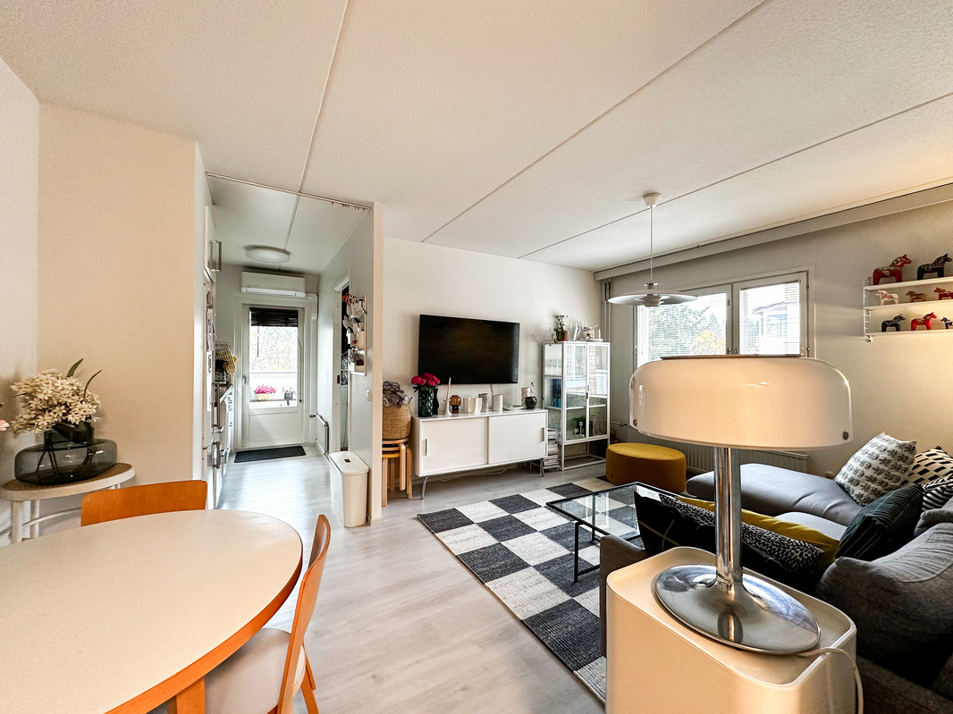 Hyväpohjainen koti rauhallisessa taloyhtiössä