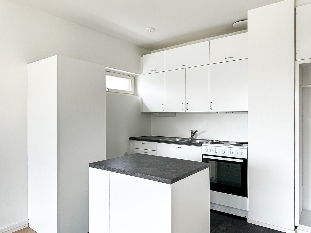 Ylimmän kerroksen valoisa koti!