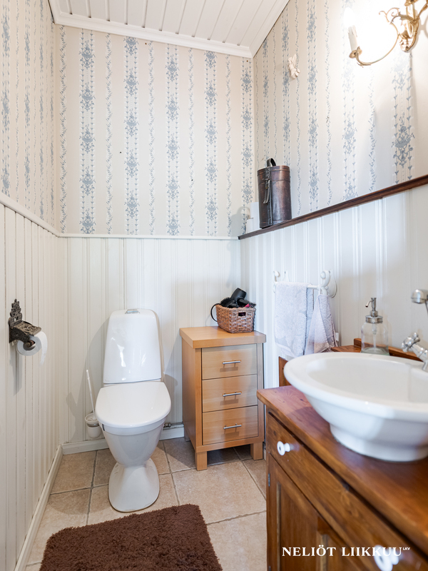 2 wc