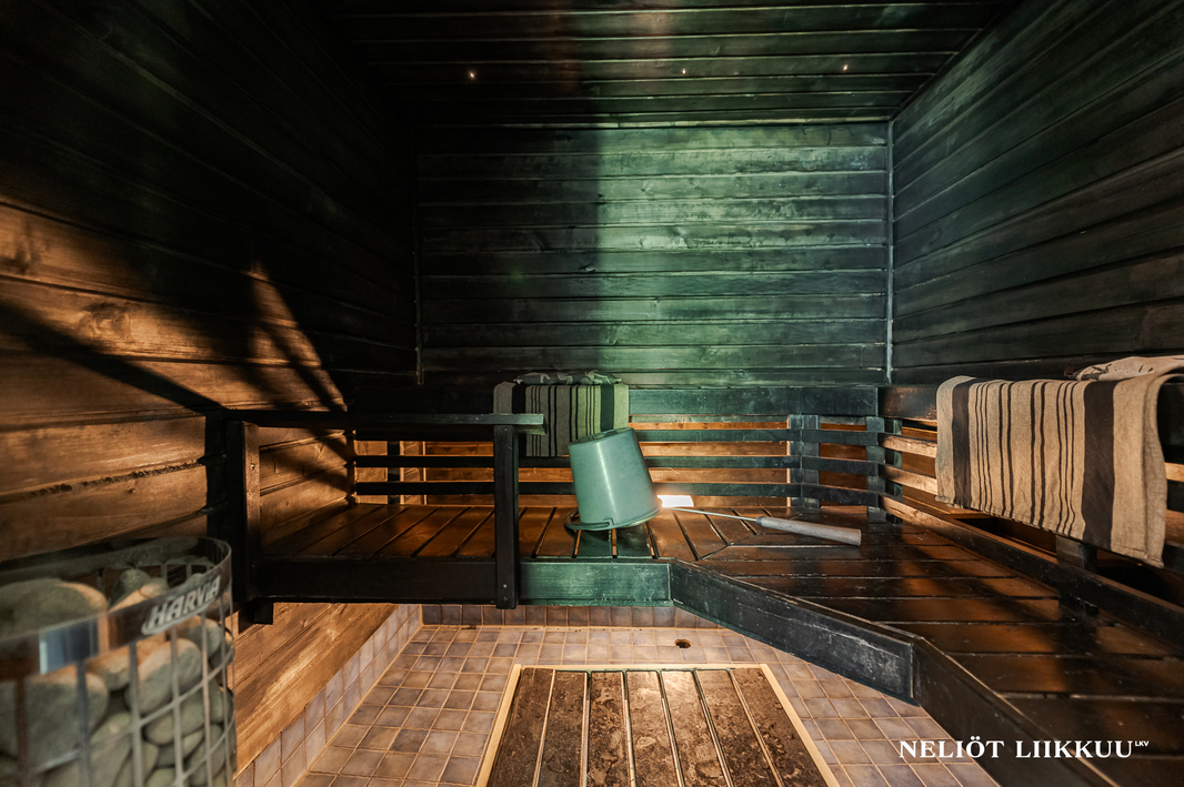 Koko perheen iso sauna