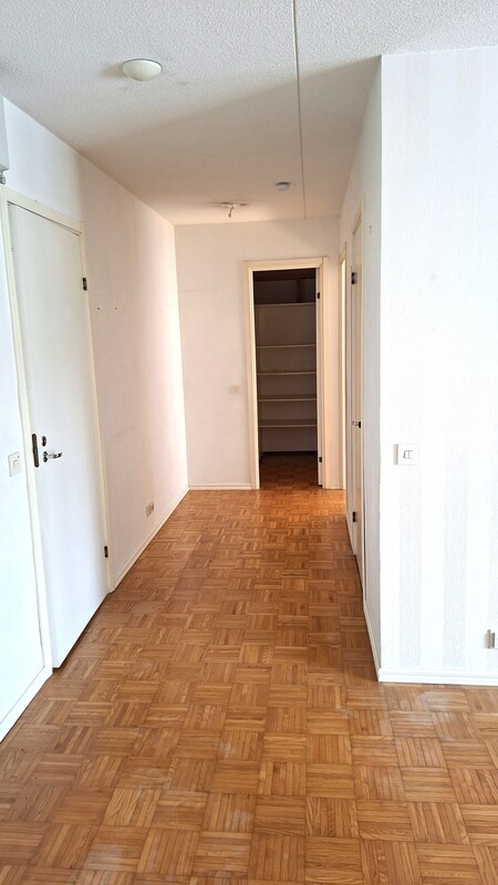 Tilava eteinen + iso vh