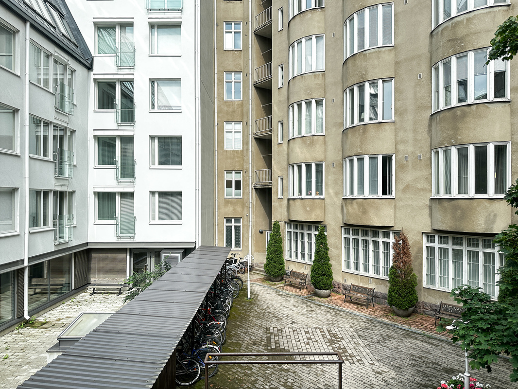 Näkymät sisäpihalle