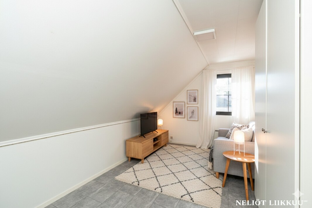 Yläkerran mh 4 (digistailaus)