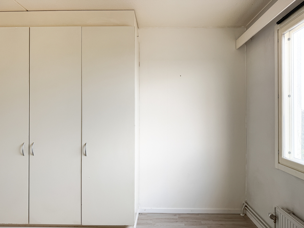 Kaapiston viereen mahtuu vaikka työpiste