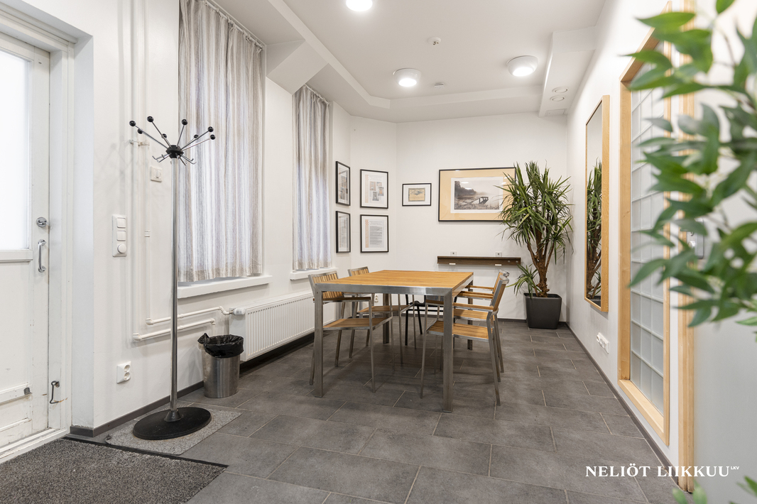 Yhtiön saunatilat / kerhohuone 