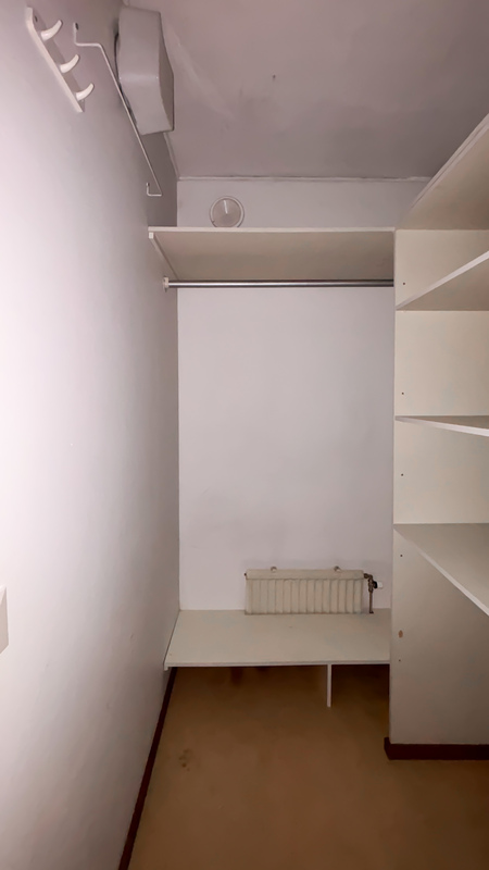 Alakerran vaatehuone