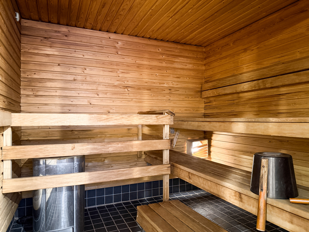 Taloyhtiössä remontoidut saunatilat