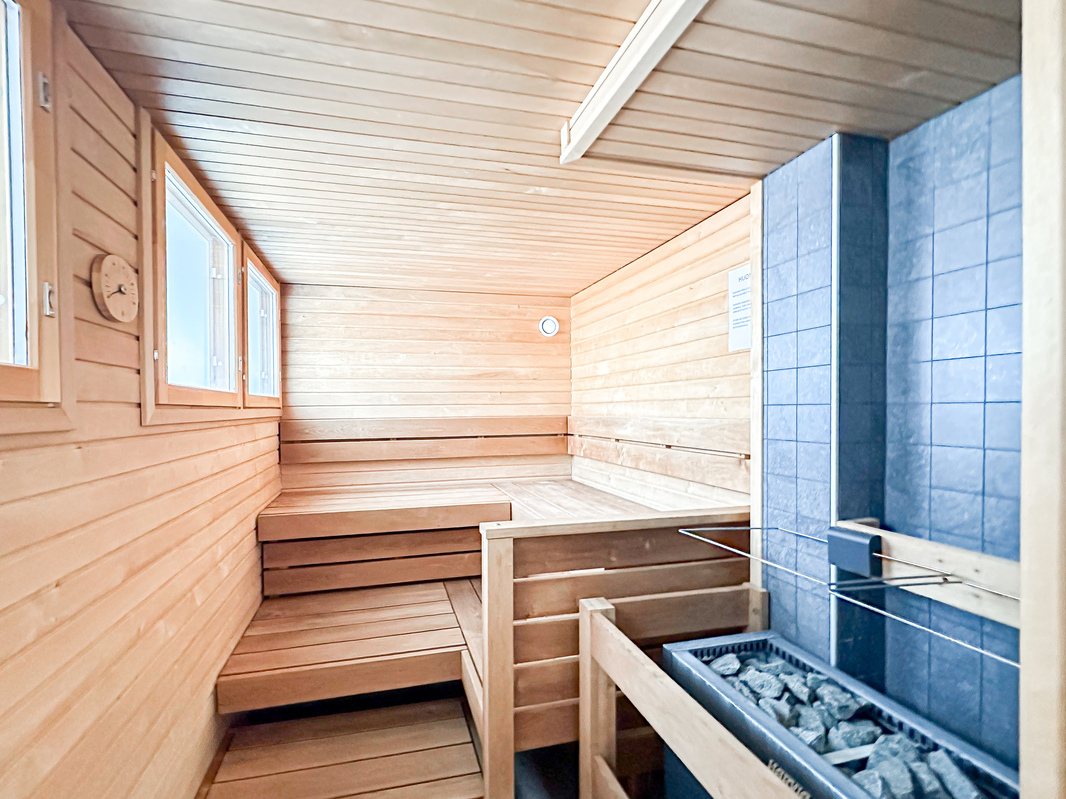 Taloyhtiön sauna.
