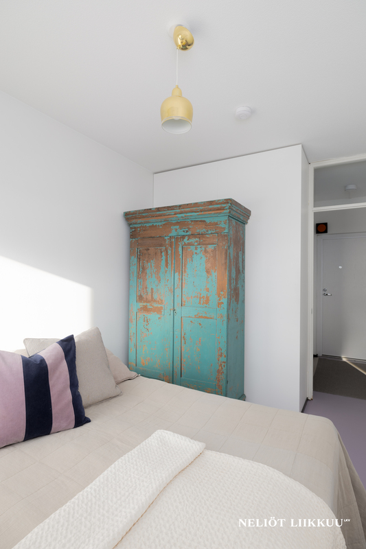 Makuuhuone, paikka kaapistolle