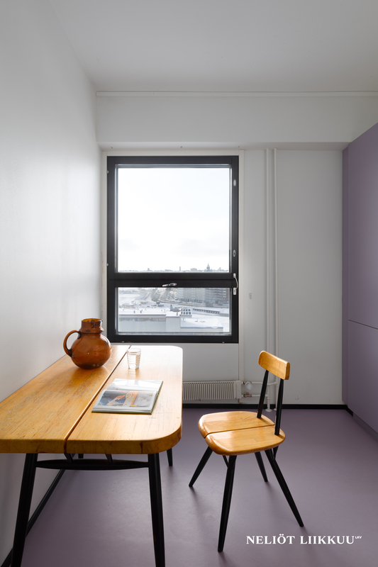 Keittiö, näkymät keskustan kattojen yli