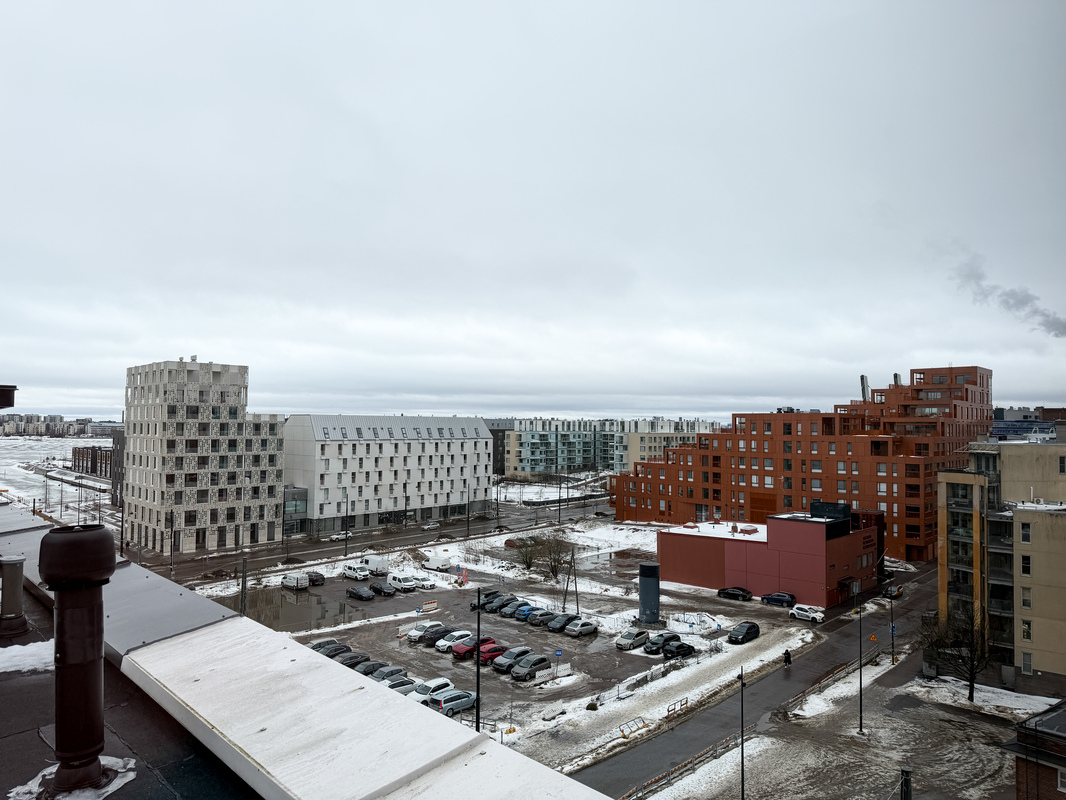 Näkymä taloyhtiön parvekkeelta