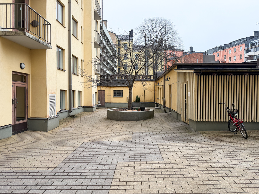 Taloyhtiön sisäpiha