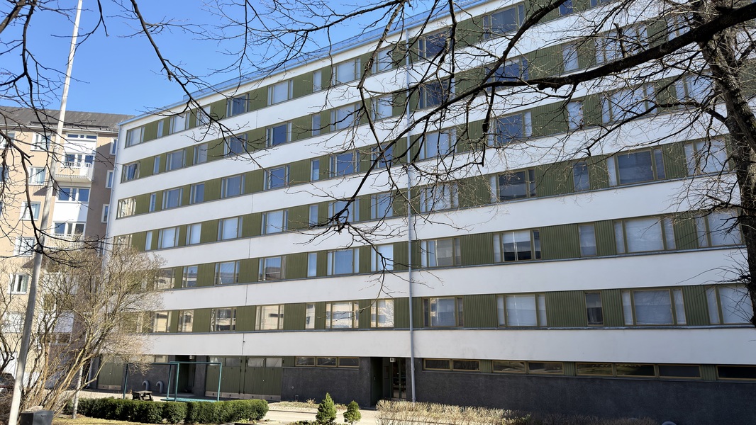 Julkisivu
