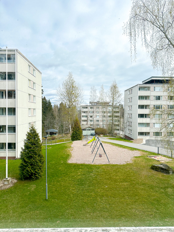 Näkymät olohuoneesta.