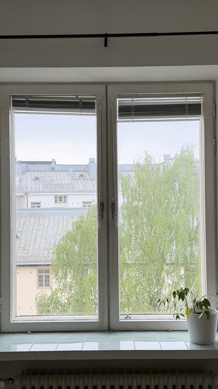 Rauhalliset sisäpihan näkymät