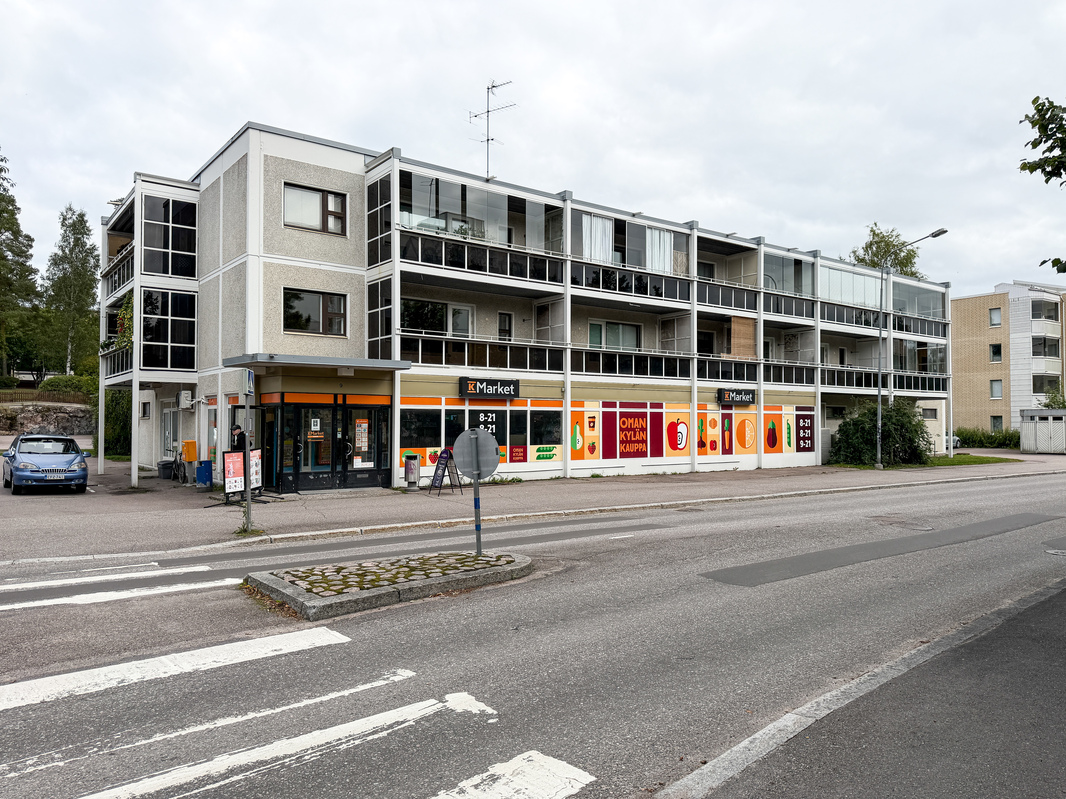 Alakerrasta löytyy K-market