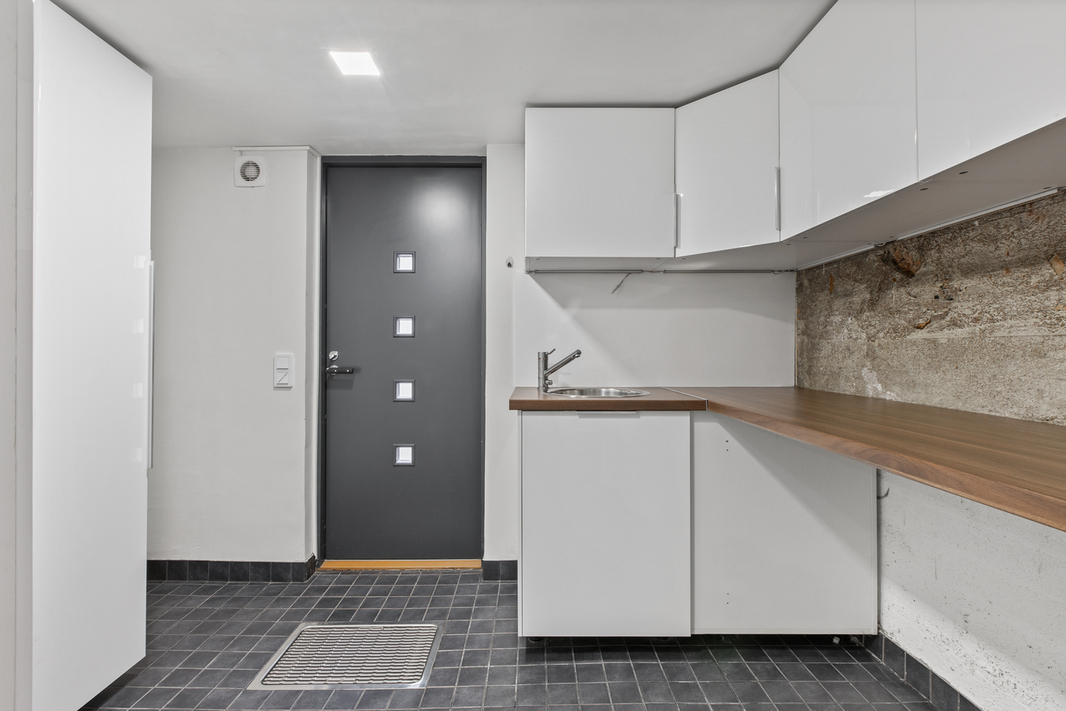 Alakerran kodinhoitohuone