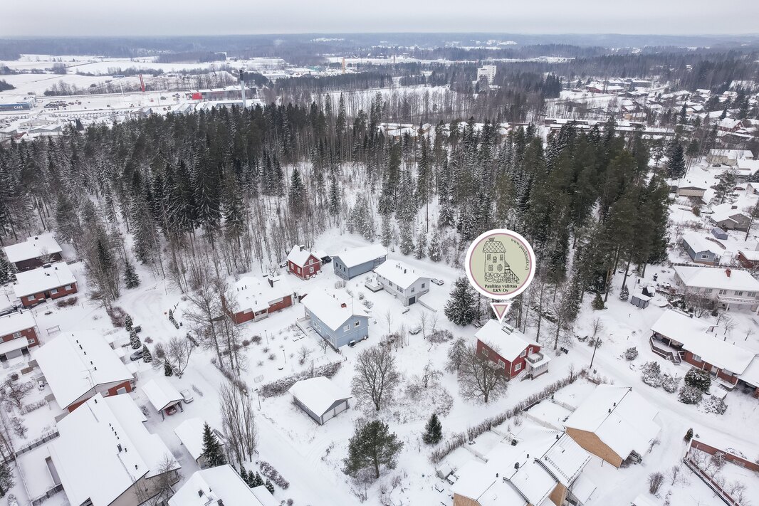 Hyvinkään juna-asema n. 3,6 km.