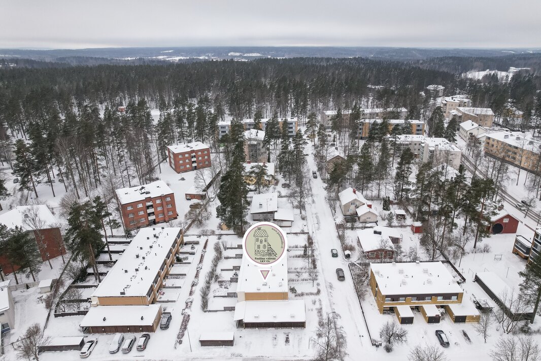 Lähin ruokakauppa n. 500 m.