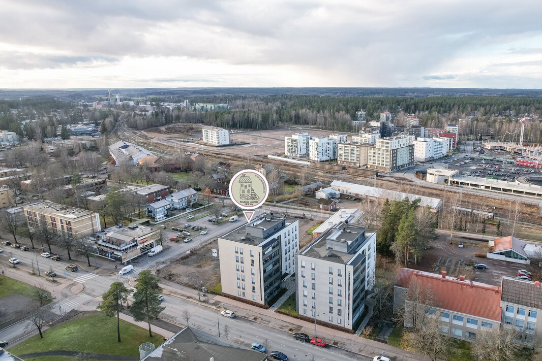 Lähin ruokakauppa n. 200 m.