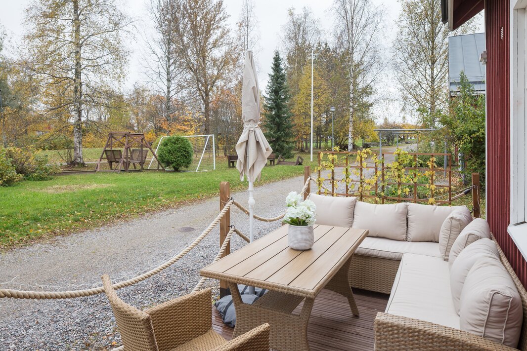 Terassi on rakennettu v. 2024.