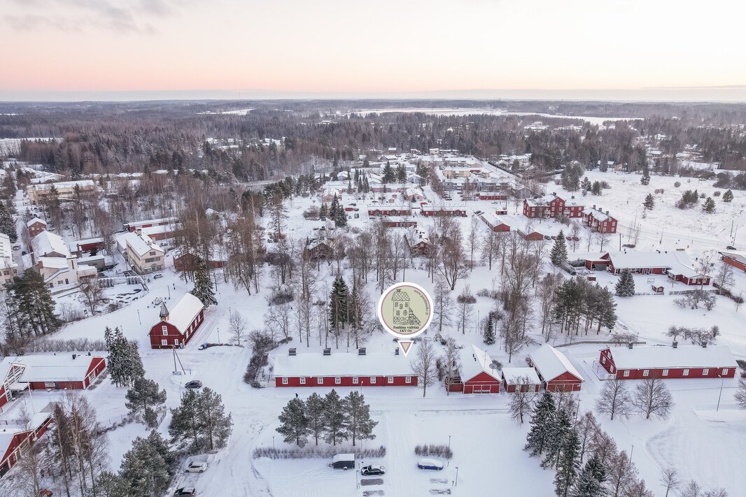 K-Supermarket n. 600 m.