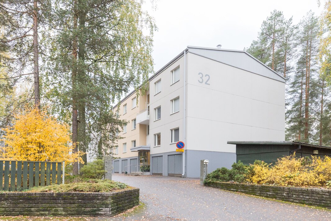 Taloyhtiön julkisivuremontti on tehty 2024.