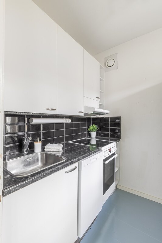 Keittokomero kodinkoneineen on uusittu v. 2012. 