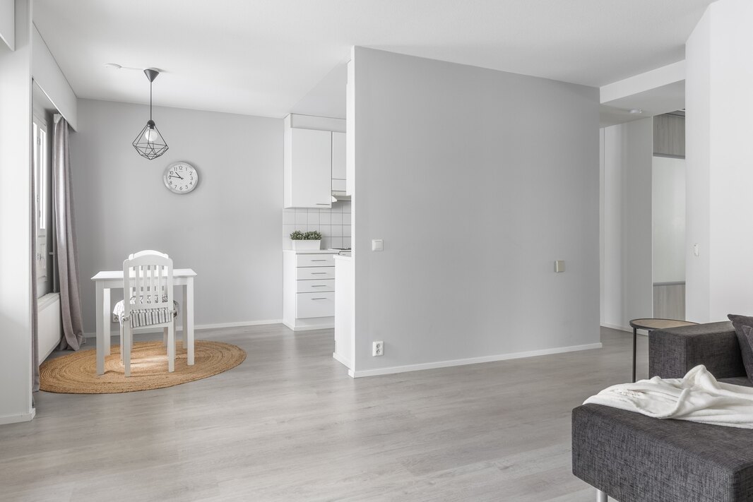 Asunto erittäin siistissä kunnossa.