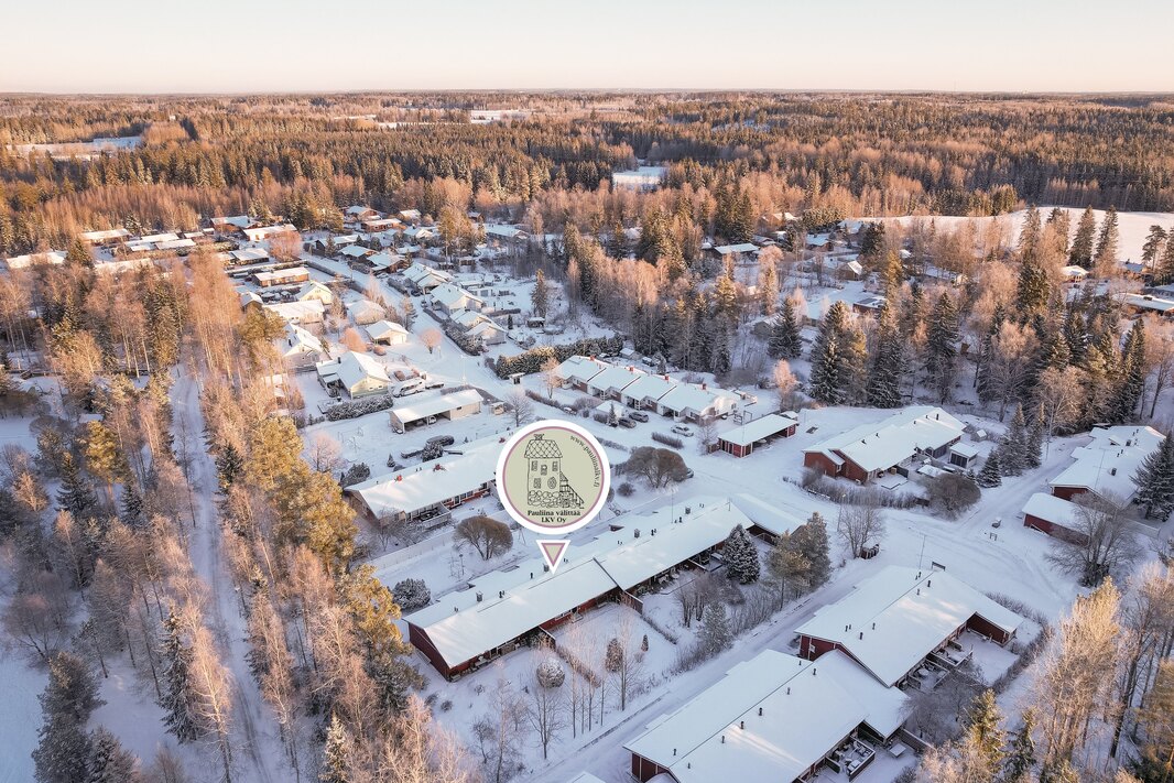 Jokelan juna-asema (HSL) n. 2,6 km.