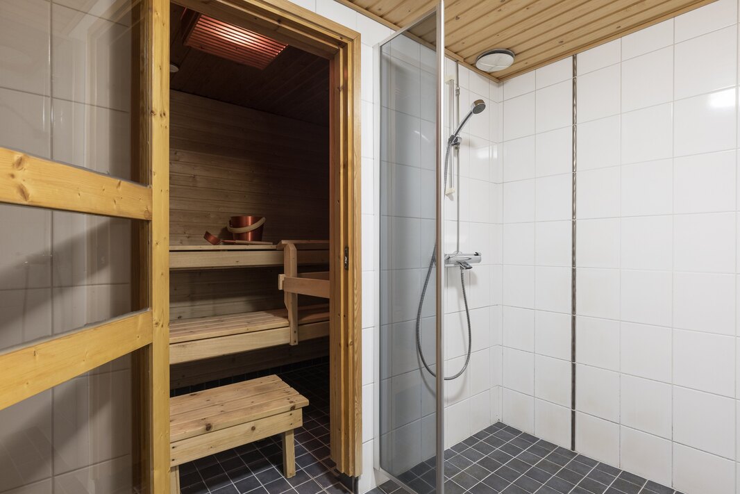 Kylpyhuone on remontoitu v. 2015.