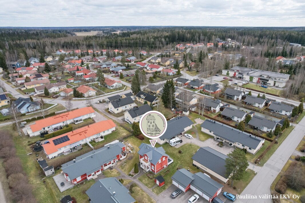 Päiväkoti ja alakoulu n. 550 m.