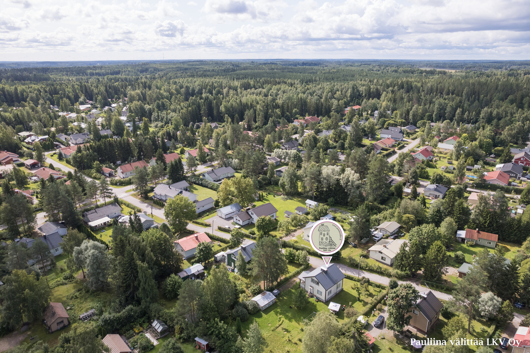 Takoja on rauhallinen pientaloalue lähellä metsäisiä ulkoilureittejä.
