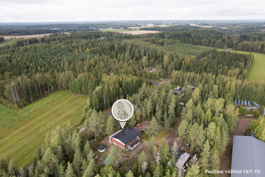 Kellokosken palvelut n. 8 km. 