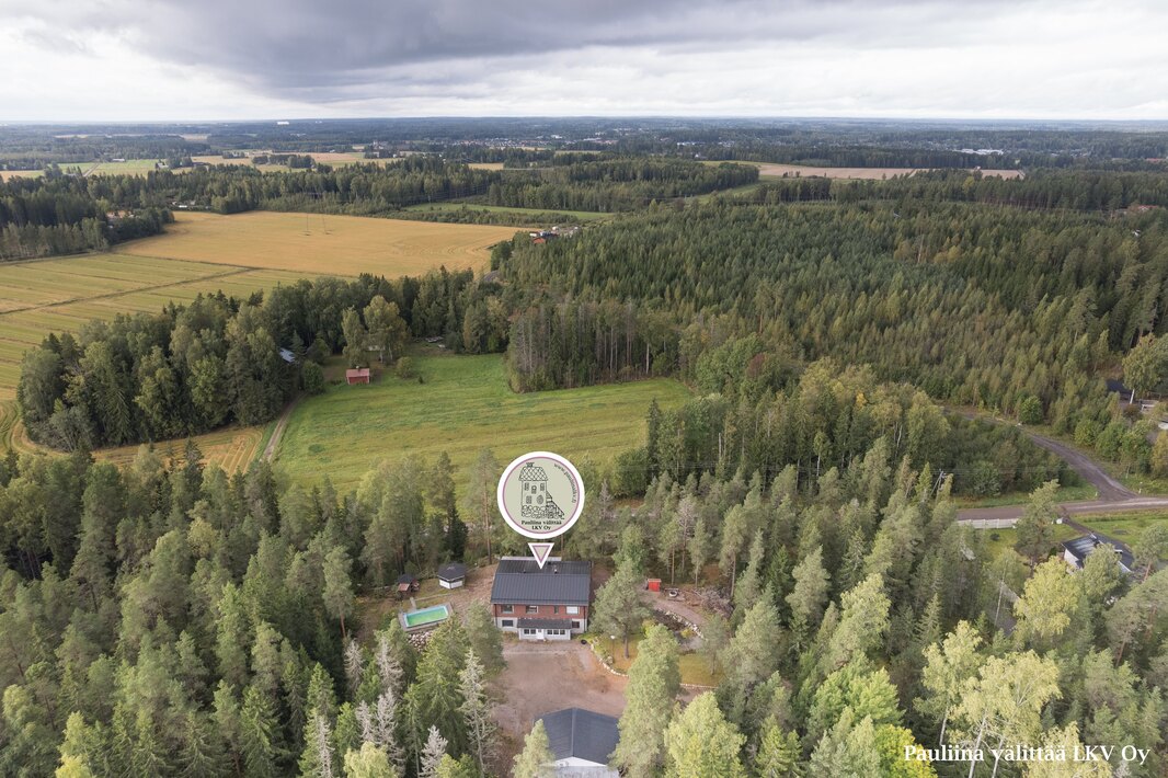 Lahden moottoritielle n. 7,2 km.