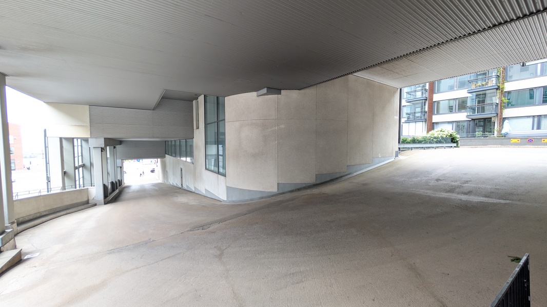 Ramppi sisäpihalle