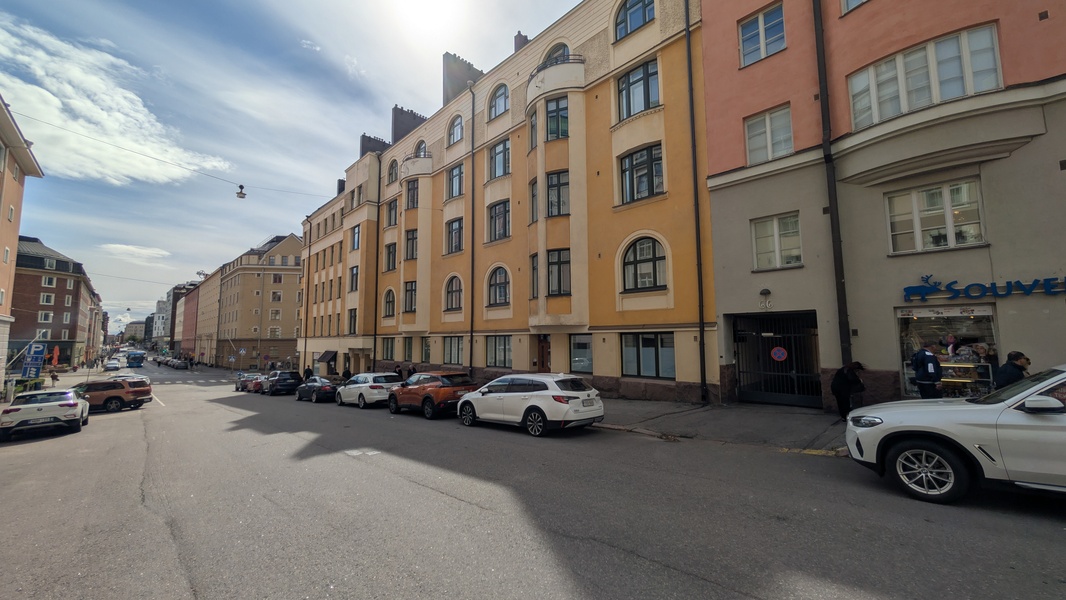 Julkisivu
